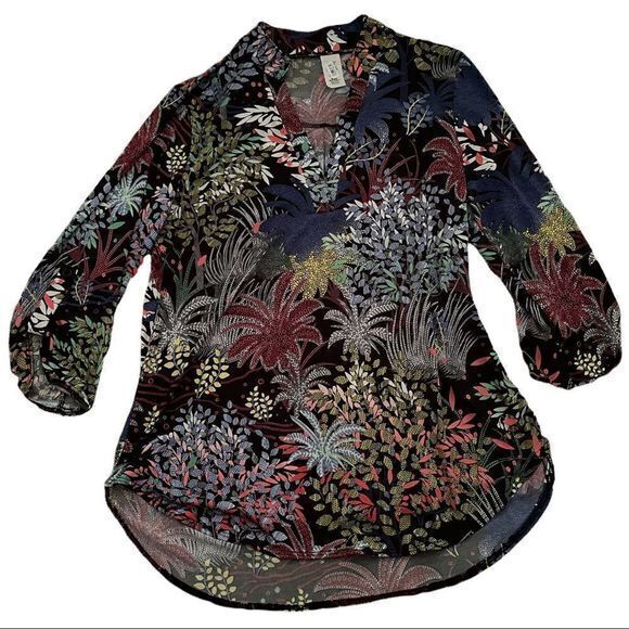 NWT Women's Floral Leaf All Over Print Blouse‎ Top Multicolor Small - Picture 1 of 3